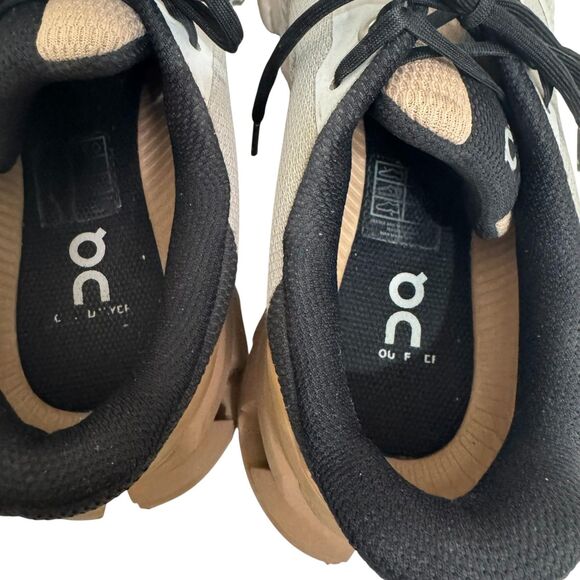 On Cloud Cloudfly Running Shoes Womens Size 8.5 Gray Tan Black Swiss Engineering - Picture 6 of 7